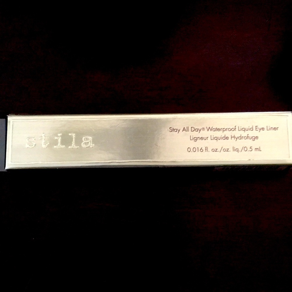 NIB Stila Liquid eyeliner in Intense Sapphire